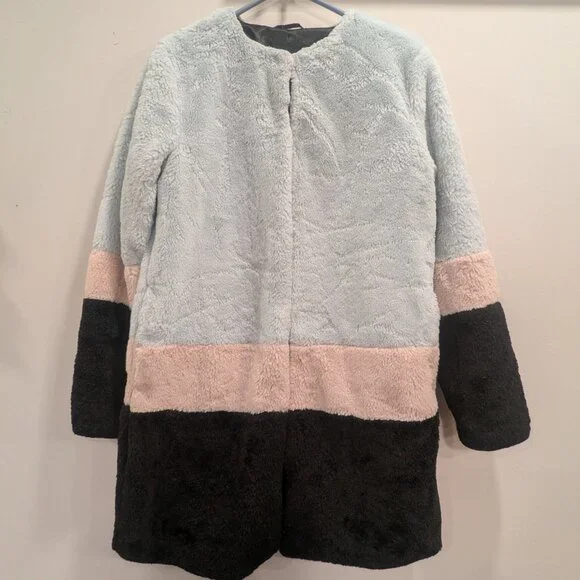 Barney's Trench Coat - Picture 3 of 5